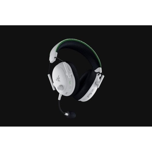 Auriculares Razer BlackShark V3 Pro inalámbricos y con cable con Cancelación de Ruido, Bluetooth y USB, gaming, micrófon