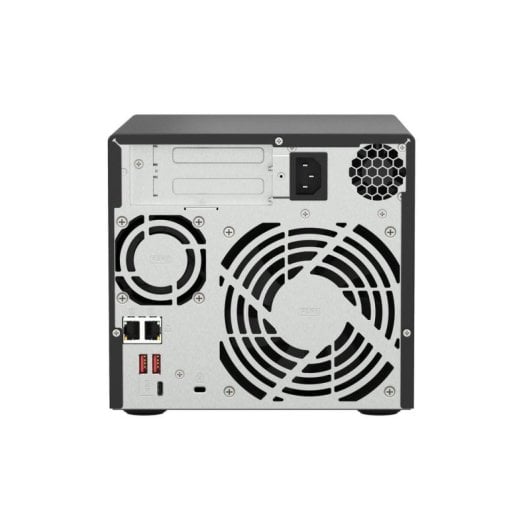 NAS 4 bay QNAP TS-473A-SW5T Bundle Ryzen V1500B 8GB DDR4 2.5GbE + switch QSW-1105-5T