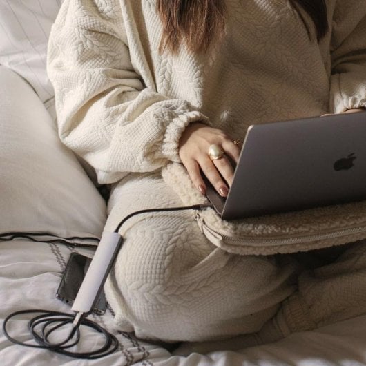 Hub Akashi 4 ports USB 3.2 Gen 1 modèle ALTHUB4IN1TC Acier Inox 4K