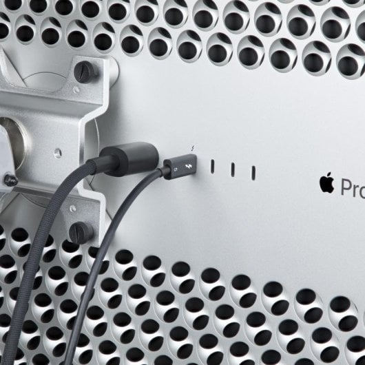 Cavo Thunderbolt 5 StarTech.com TBLT5MM50CM240W 0.5m 240W PD 8K 80Gbps Nero