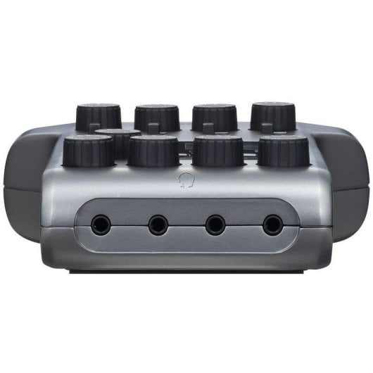 Enregistreur audio Zoom PodTrak P4 4 entrées XLR 4 sorties casque USB-C SDXC