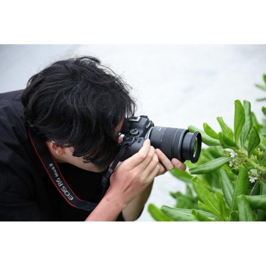 Objectif Canon RF 28-70 mm F2.8 IS STM Stabilisé Monture RF Parasol Inclus