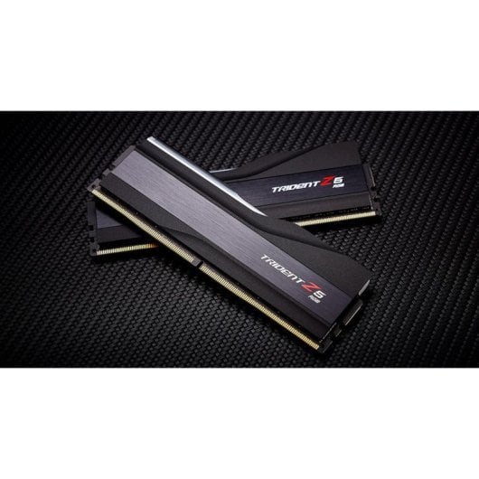 Mémoire RAM G.Skill Trident Z5 RGB F5-6000J2836G16GX2-TZ5RK 32GB Kit 2x16GB DDR5 6000MHz CL28 Intel XMP RGB Noir