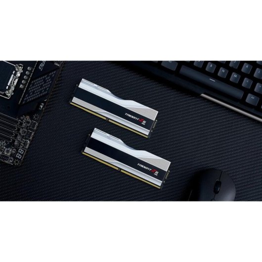 Memoria RAM G.Skill Trident Z5 RGB F5-8000J4048F24GX2-TZ5RS 48GB Kit 2x24GB DDR5 8000MHz CL40 XMP Heatsink Plata RGB
