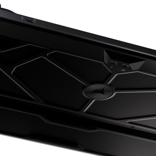 Teclado Corsair GALLEON 100 SD mecânico com Stream Deck, LCD e RGB