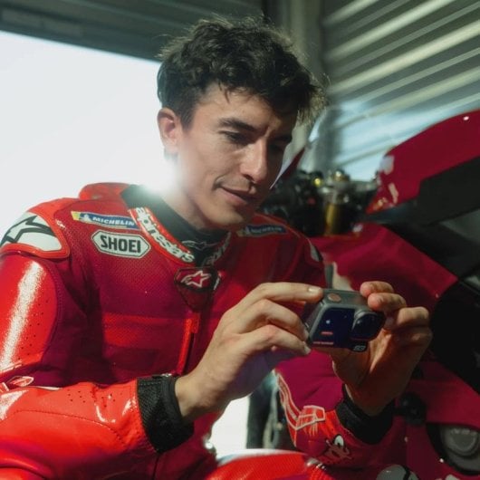 Cámara Deportiva Insta360 Ace Pro 2 MM93 Edition 8K UltraHD WIFI UltraWide Estabilización Doble Batería