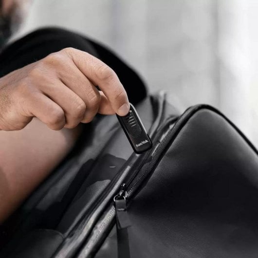 Pen USB Sandisk SDCZ480-512G-G46 512GB USB Type-C Slide 400MB/s Preto