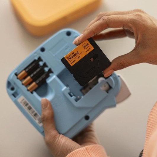 Impressora Etiquetas Portátil Brother PT-N20 LCD Apagamento Automático 12 mm