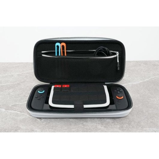 Housse Turtle Beach TBA-8202-15 Playtrek Travel Case Stellar blanche résistante Nintendo Switch 2