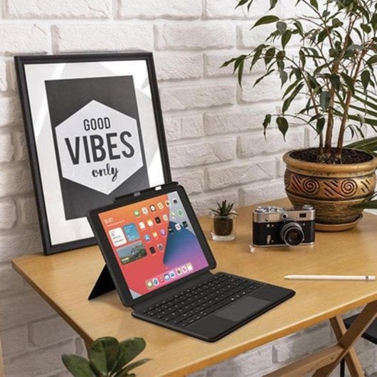 Funda con teclado GÉNÉRIQUE MW-300097P para iPad Pro 11" QWERTY Negra retroiluminada