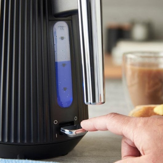 Wasserkocher Russell Hobbs Brontë 1,7L 3000W Schwarz kabellos Überhitzungsschutz