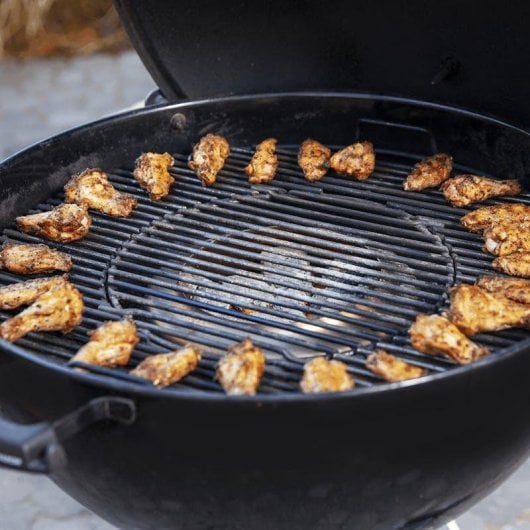 Barbecue-Zubehör WEBER 7666 Edelstahldiffusor für Holzkohlegrill