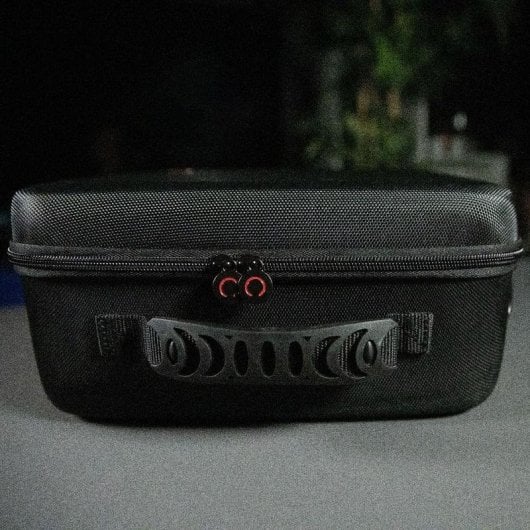 Custodia rigida Konix 61889000093 Nintendo Switch Switch OLED antiurto nera rossa