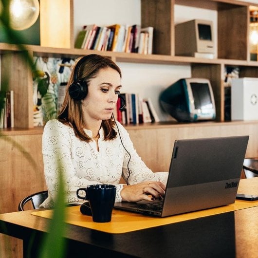 Casque audio INOVU Hello Pro avec fil Jack 3,5 mm USB et adaptateur USB-C, stéréo, télécommande, noir