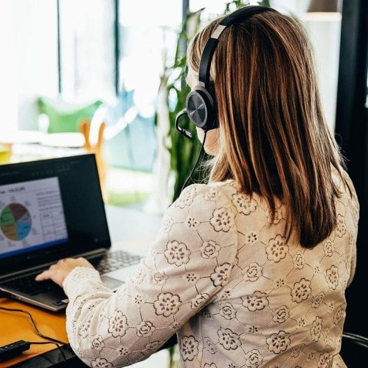 Casque audio INOVU Hello Pro avec fil Jack 3,5 mm USB et adaptateur USB-C, stéréo, télécommande, noir