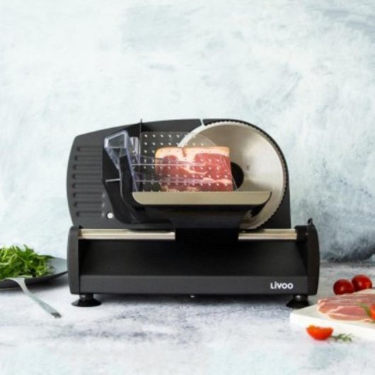 Trancheuse LIVOO DOM396 150 W lame 19 cm métal noir épaisseur réglable