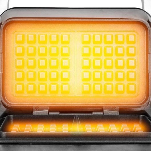 Gofreira GASTROBACK Advanced Control 42424 1600W Antiadherente Temporizador LCD Preto Prata