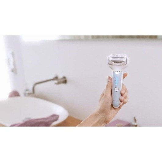 Epilierer Panasonic ES-EY90 Kabellos 3 Stufen 8 Aufsätze Wet & Dry