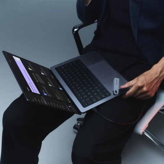 Monedero Ledger Nano S Plus USB-C Écran OLED Rose pastel