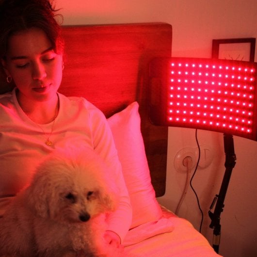 Biohacking para o Bem-Estar: Painel Portátil Lumiwell RISE com Terapia de Luz Vermelha