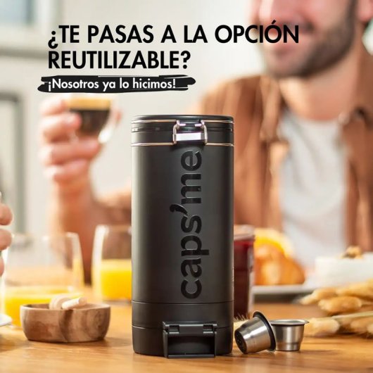 Kit Caps Me: Coqueteleira + 3 Cápsulas Reutilizáveis Compatíveis com Nespresso + 102 Tampas de Papel + Café Arábica (200g)