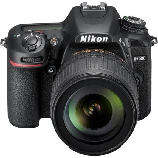 Caméra Reflex Nikon D7500 20,9MP 4K WiFi + AF-S DX NIKKOR 18-105mm VR AF 51 points
