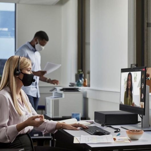 HP Pro Small Form Factor 400 G9 Intel Core i5-12500 16GB 512GB SSD UHD Graphics 770 Windows 11 Pro