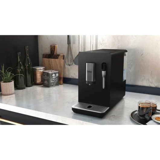 Cafetière expresso Beko CEG3192B 1,2 L 19 Bars broyeur intégré écran LCD noire