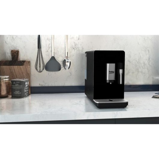 Cafetière expresso Beko CEG3192B 1,2 L 19 Bars broyeur intégré écran LCD noire