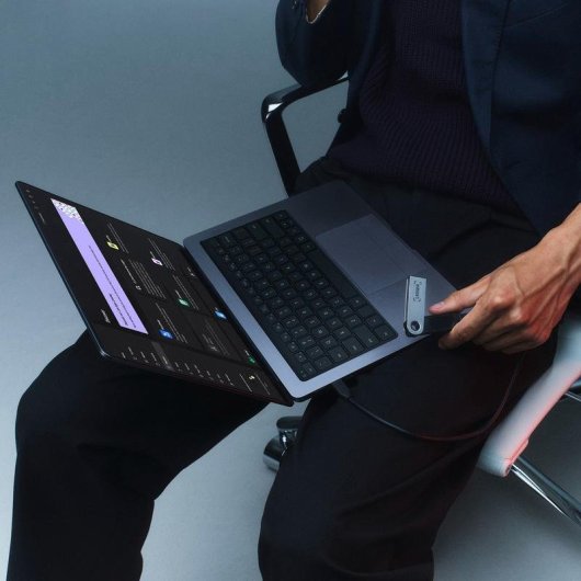 Monnaie Ledger Nano S Plus Amethyst USB Type-C Bitcoin Ethereum NFT