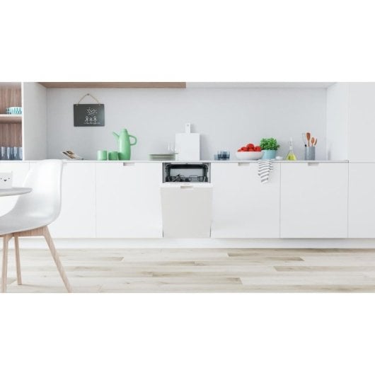 Máquina de Lavar Loiça Indesit DI9E 2B10 9 Conjuntos Classe F Slimline 45 cm Integrável