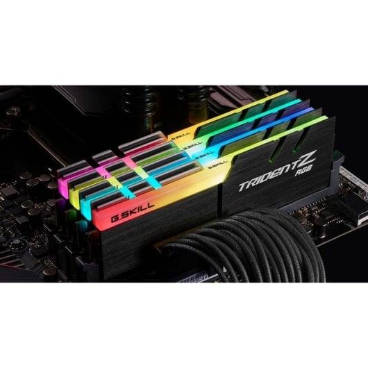 RAM G.SKILL Trident Z RGB F4-3600C16Q-32GTZRC 32GB 4x8GB DDR4 3600MHz CL16 RGB Intel XMP Multicolor