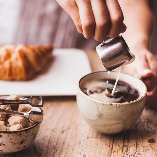 Moinho de café Gastroback Design Basic 90g inoxidável 200W preto metálico