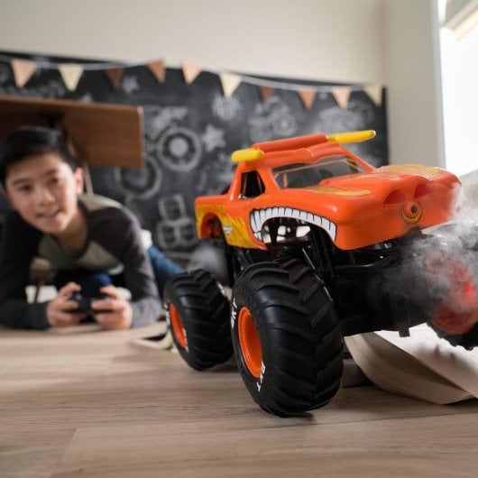 Camión Monster truck Spin Master El Toro Loco RC 1:15 con efectos de humo
