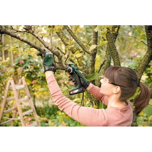 Motosserra Bosch AdvancedCut 18 Sem Fios 7000 RPM 6,5 cm Li-Ion