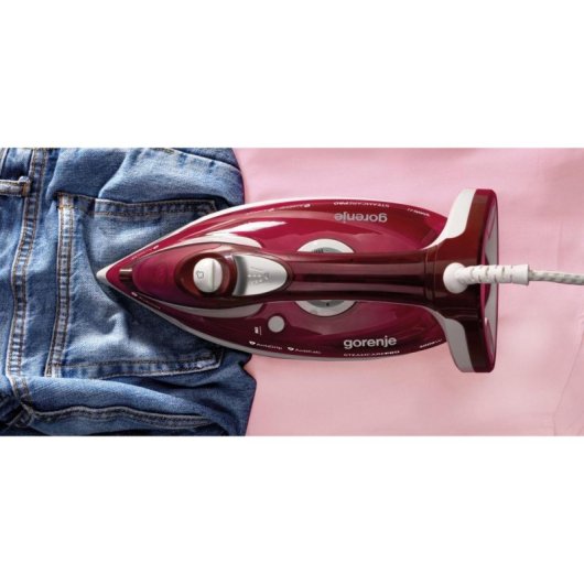 Fer à vapeur Gorenje SIH3000RBC semelle céramique 3000W rouge câble 2,5 m