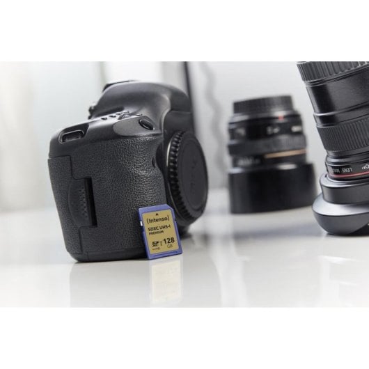 Cartão SD Intenso 32GB SDHC UHS-I Classe 10 90MB/s Resistente