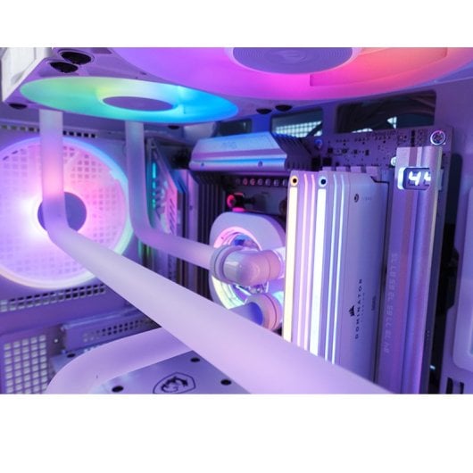 PC personnalisé PCCom Ryzen 7 9800X3D / 64 Go / SSD M.2 4 To / RTX 5080 + Windows 11 Pro