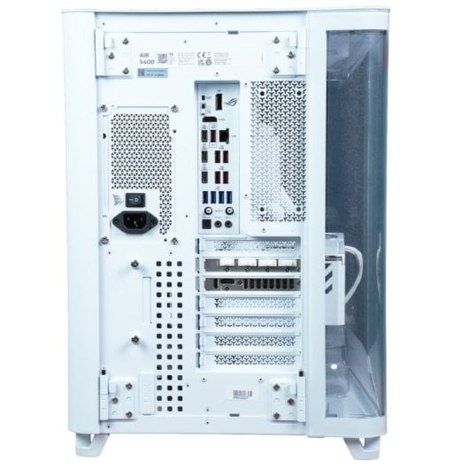 Epical-Q Bucaneer-w Bronze VI AMD Ryzen 7 9800X3D, 32GB, 2TB SSD NVMe, RTX 5070Ti + Windows 11 Pro