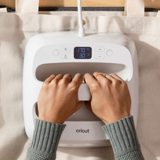 Cricut EasyPress™ SE de 22,9 x 22,9 cm y base de planchado Cricut EasyPress de 30,5 x 30,5 cm