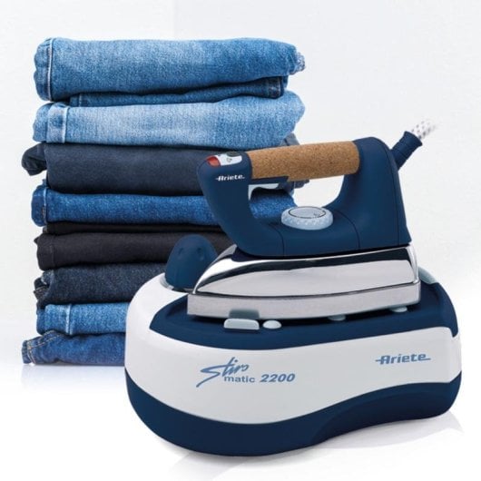 Estación de planchado de vapor Ariete 6257/01 2000 W suela aluminio 3 bar