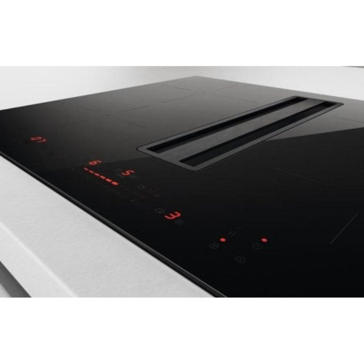 Placa de inducción Turboair Impulso 83 cm negra integrada con campana