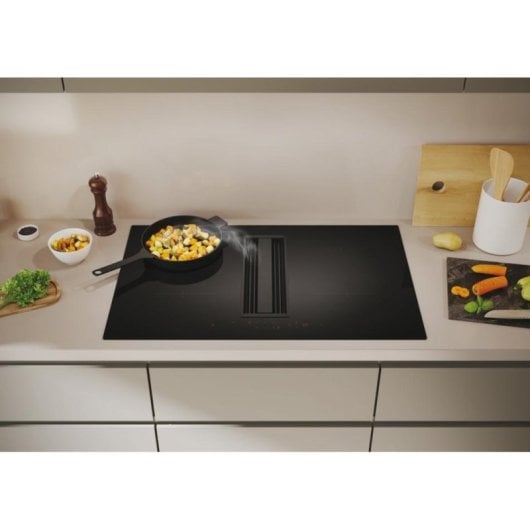 Placa de inducción Candy CIH8I4CF 83 cm con campana integrada y control táctil