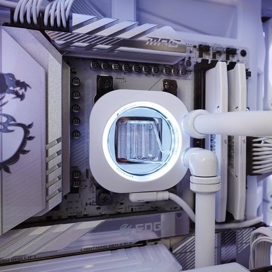 PcCom Custom Ryzen 9 9950X3D / 64 GB / 4 TB M.2 / RTX 5090 + Windows 11 Pro Samurai