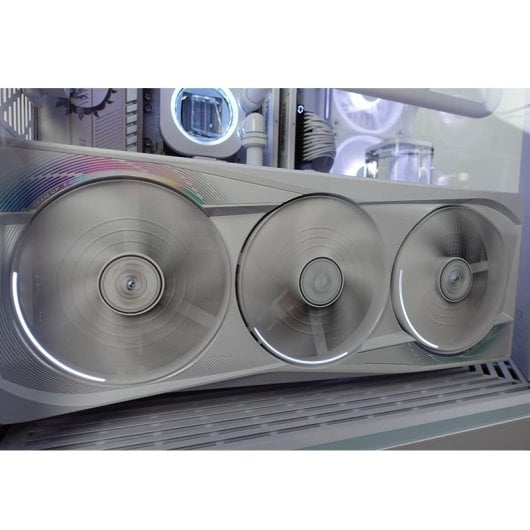 PcCom Custom Ryzen 9 9950X3D / 64 GB / 4 TB M.2 / RTX 5090 + Windows 11 Pro Samurai