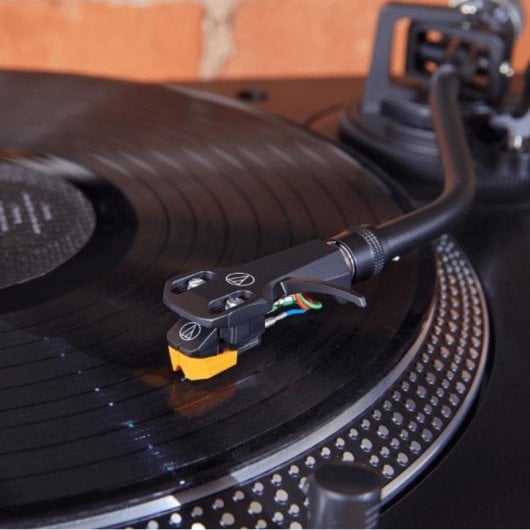 Cellule tourne-disque Audio-technica AT-VM95EN diamant elliptique nu aluminium