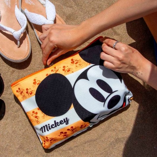 Karactermania - Borsa da spiaggia Soleil con beauty case in omaggio. Mickey Mouse Arancione