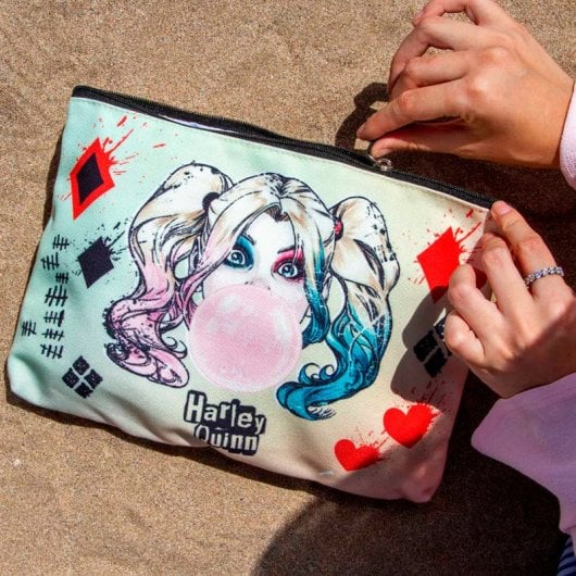 Karactermania - Borsa da spiaggia Soleil con beauty case in omaggio. Harley Quinn Mad Love