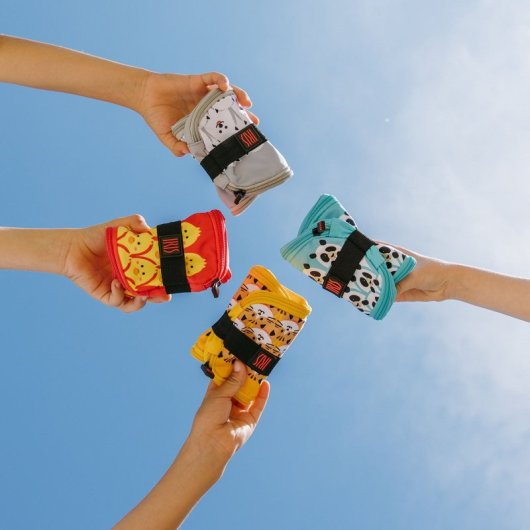 Iris Zipper Roll Friends - Porta Bocadillos Infantil Plegable Y Flexible Con Cremallera. Dogs
