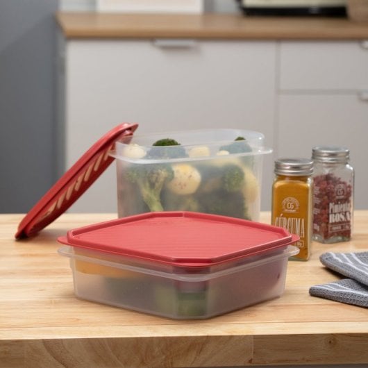 Tatay Top Flex - Contenitore ermetico quadrato alto da 0,7 l con chiusura a scatto. Rosso mirtillo